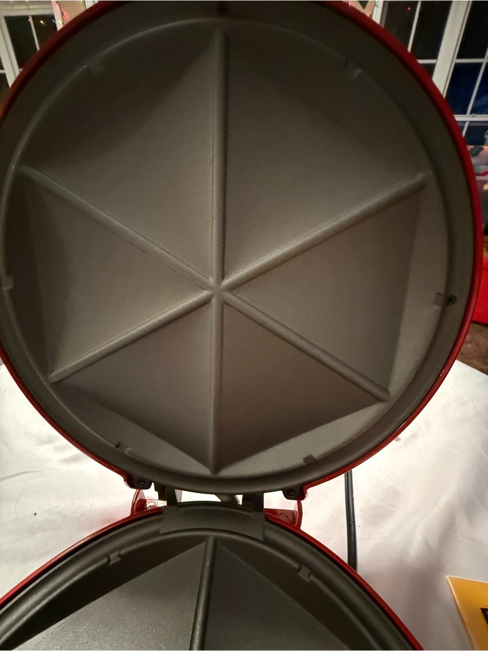 El Paso Chile Company Red Electric quesadilla maker - Picture 6 of 12